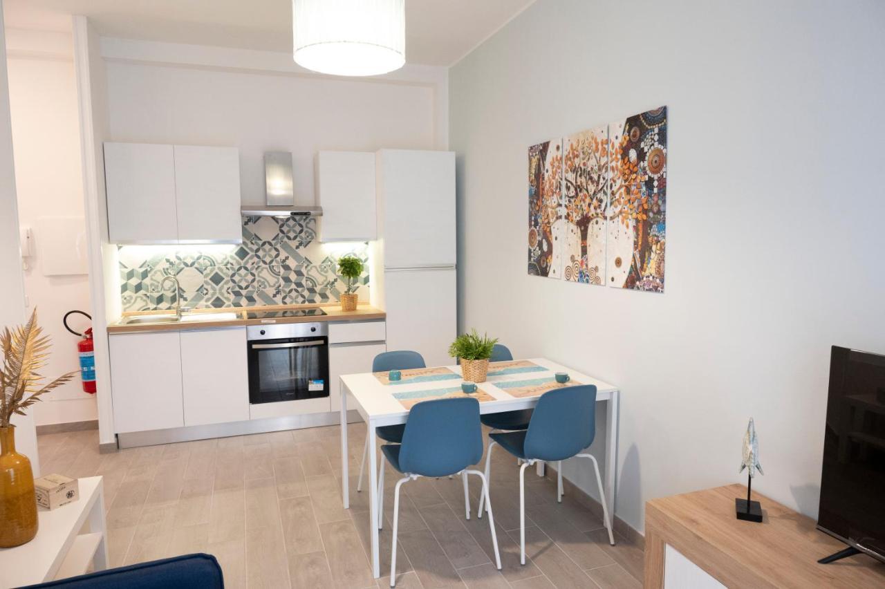 Antica Dogana Apartments Scirocco แตร์ราชินา ภายนอก รูปภาพ